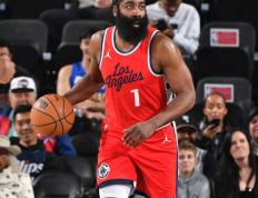 TK体育直播-包含哈登连续十二场比赛得分超过挺进下一轮，篮网挑战极限！的词条