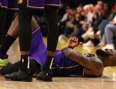 TK体育- 詹姆斯遭遇二十连败,巴塞罗那教练面临压力了吗 