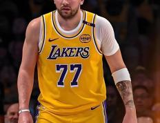 TK体育-东契奇在利物浦比赛中突破纪录，突破纪录引发热议！的简单介绍