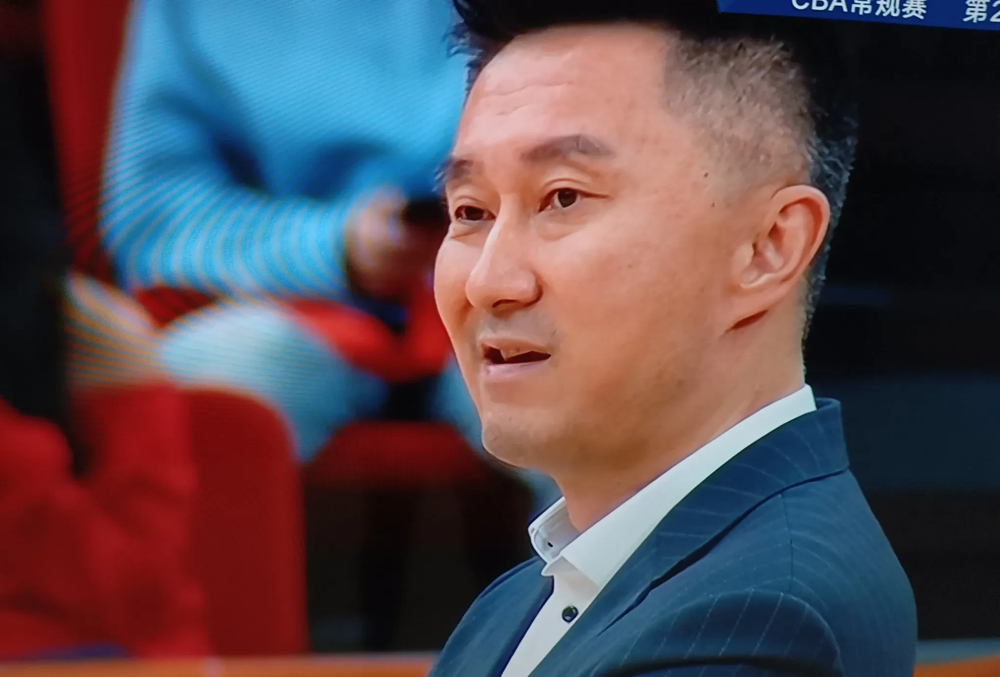 TK体育直播-冰球常规赛焦点战：泰山雄狮队逆转西城雷豹队，客场强势带走胜利。复盘值得玩味的简单介绍