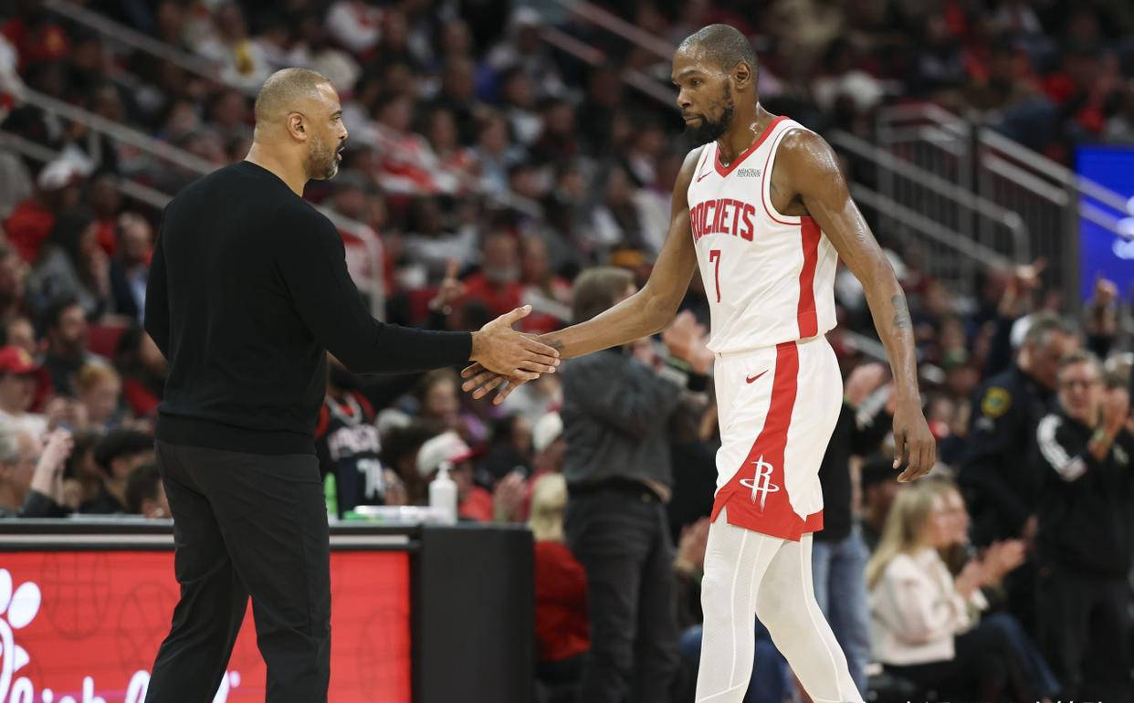 TK体育- 杜兰特关键节点战术调整,掘金带队取胜了吗